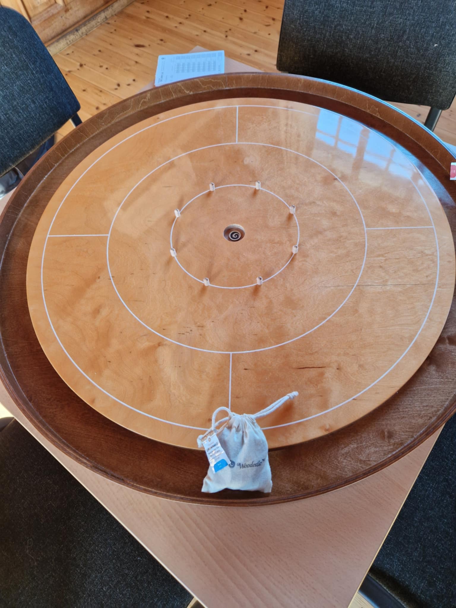 Crokinole brett til utleie i Bergen – Spillmoro